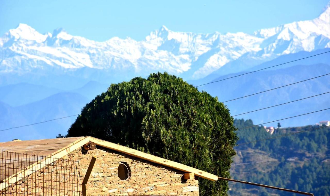 Bsr Farms Resort Pauri Extérieur photo