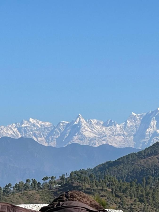 Bsr Farms Resort Pauri Extérieur photo