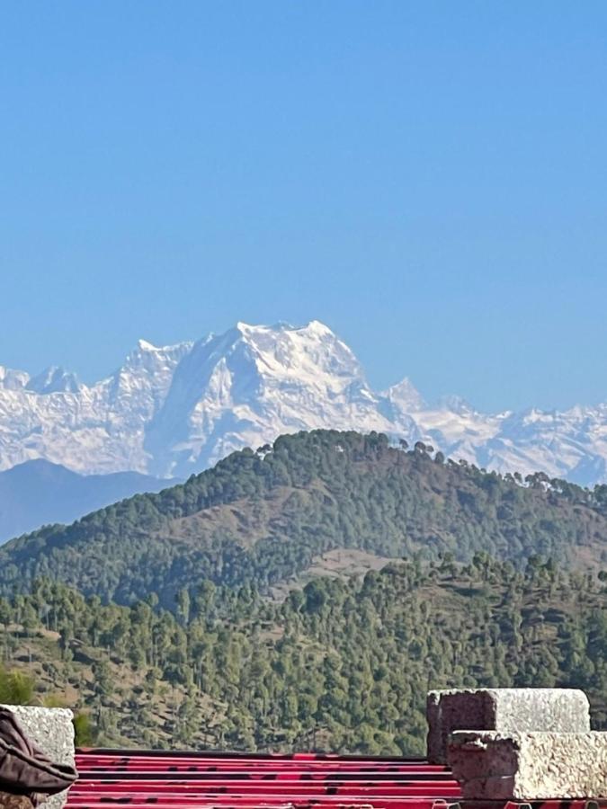 Bsr Farms Resort Pauri Extérieur photo
