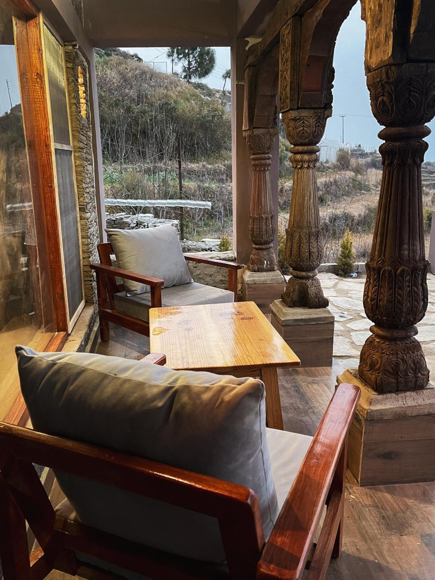 Bsr Farms Resort Pauri Extérieur photo