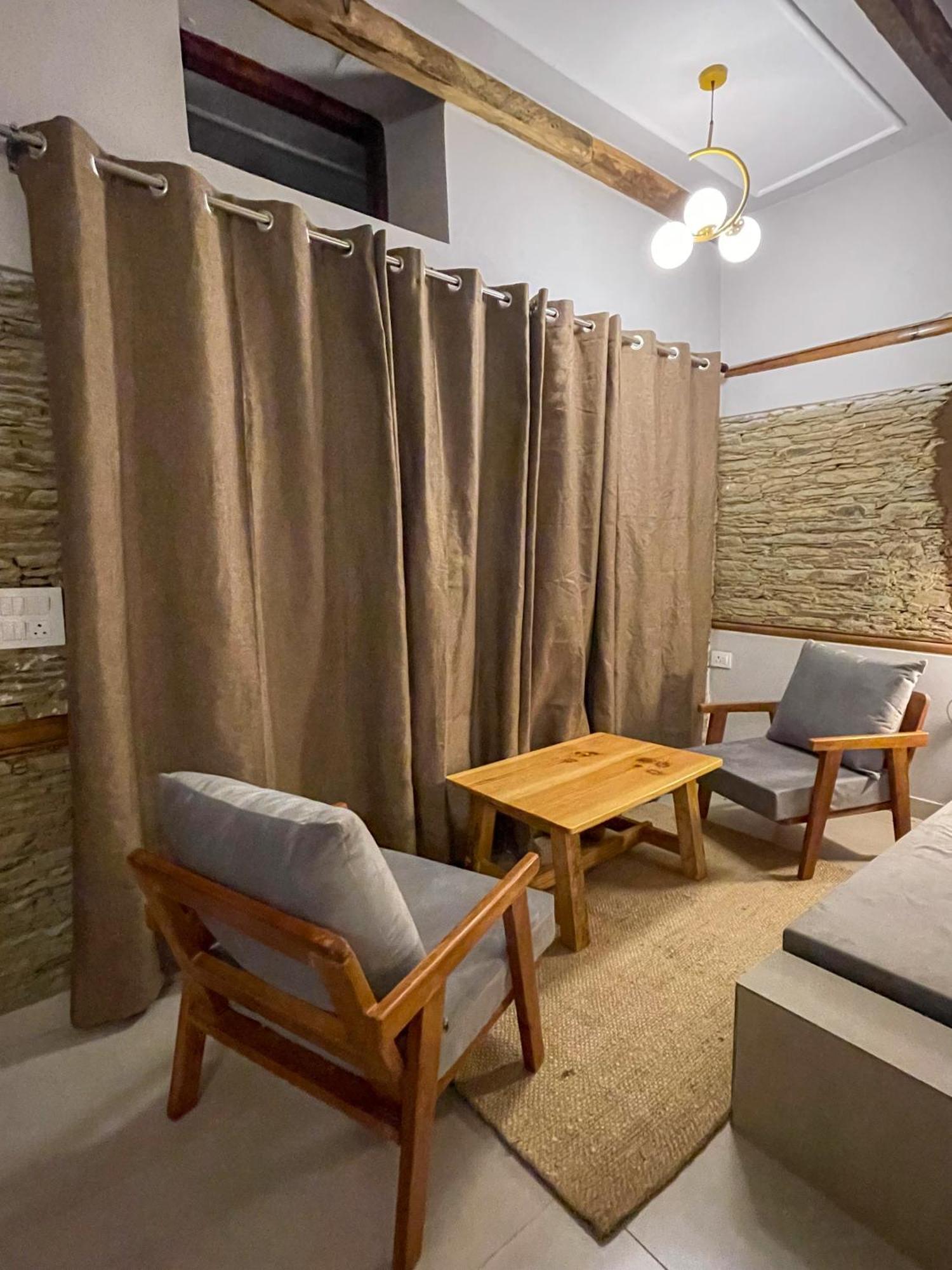 Bsr Farms Resort Pauri Extérieur photo