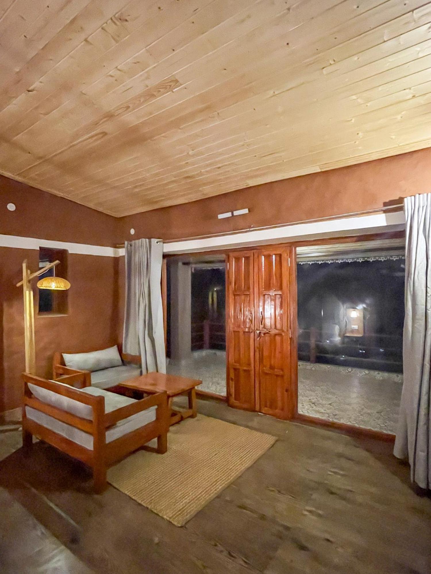 Bsr Farms Resort Pauri Extérieur photo