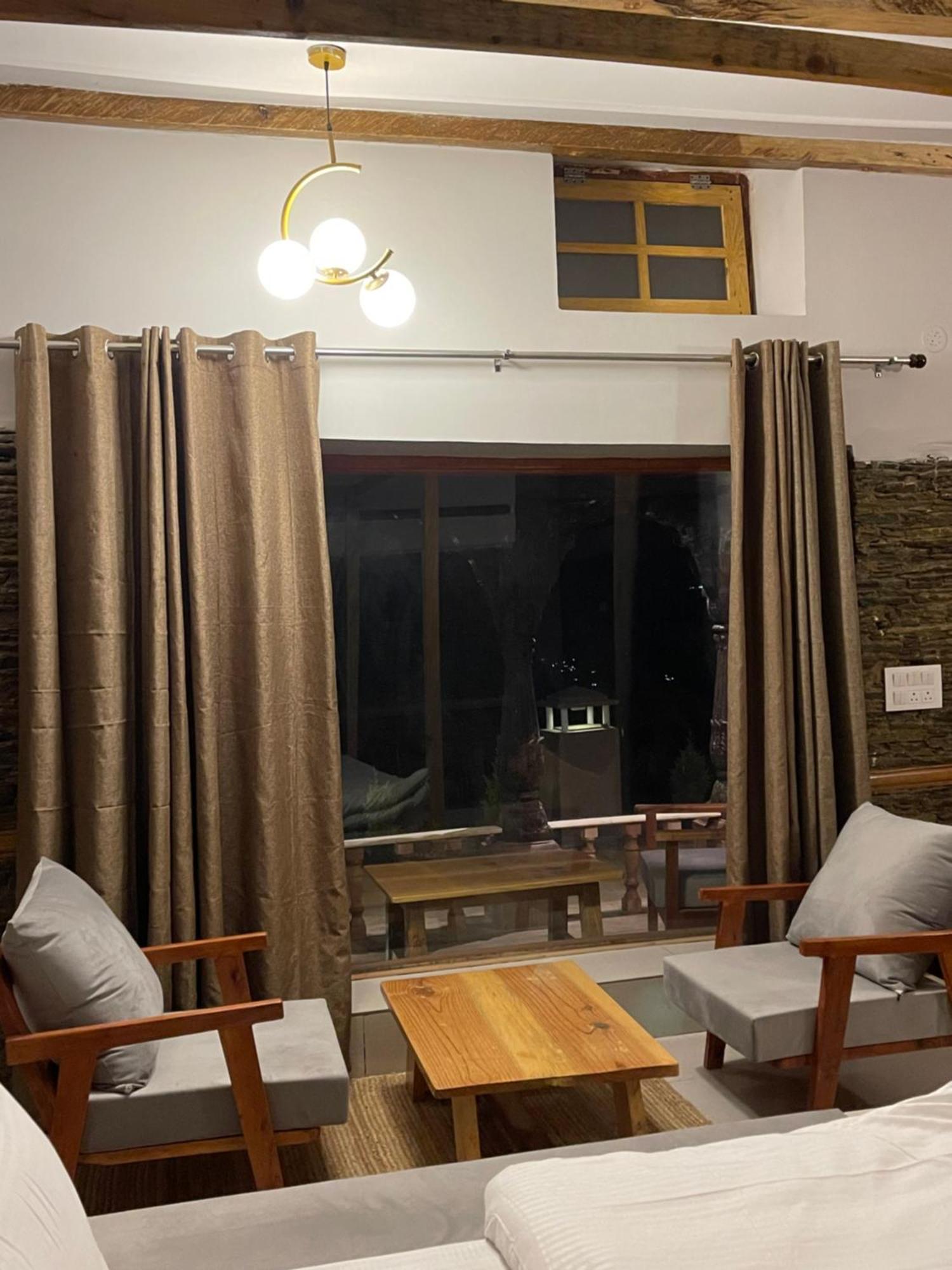Bsr Farms Resort Pauri Extérieur photo