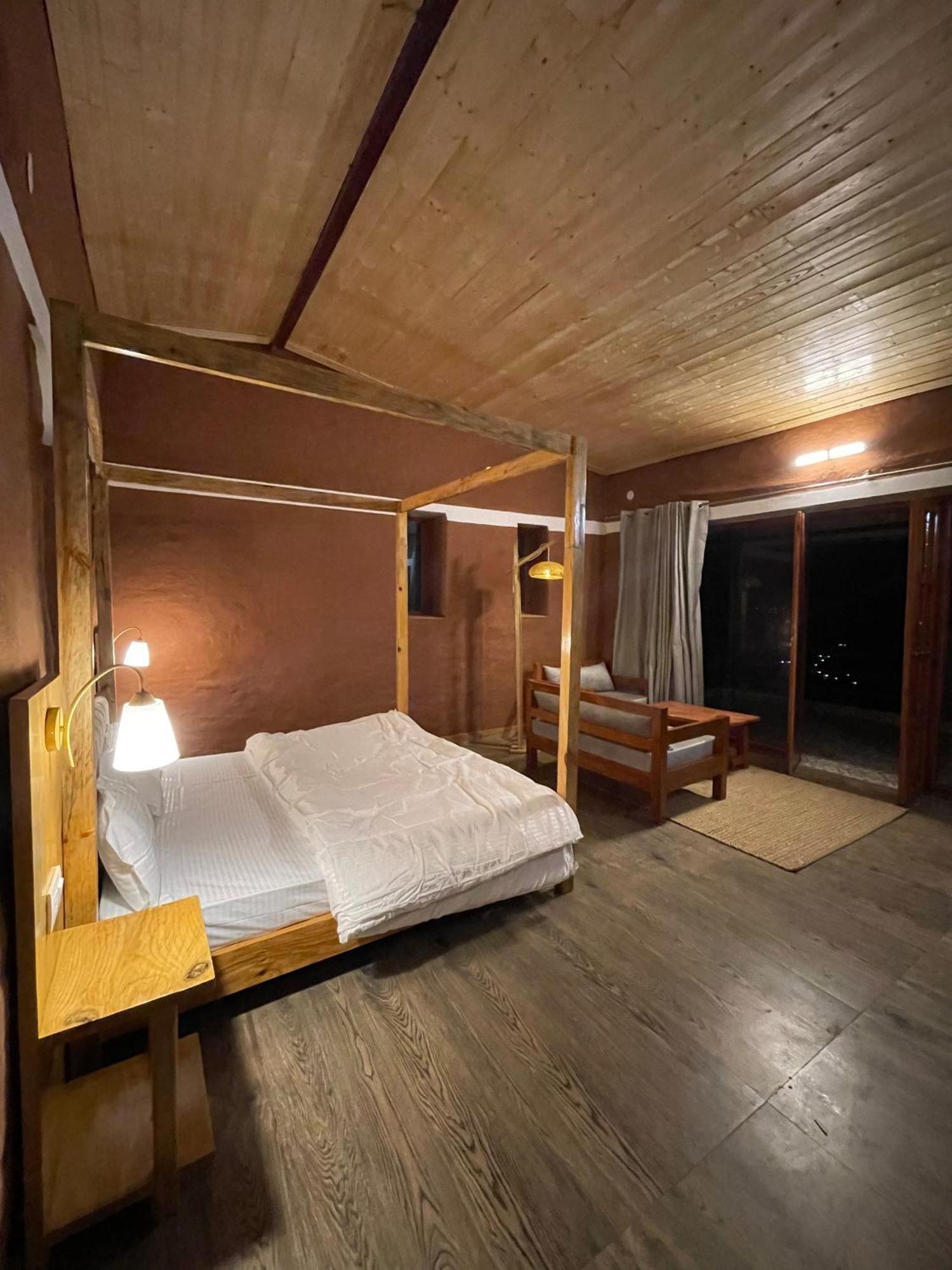 Bsr Farms Resort Pauri Extérieur photo