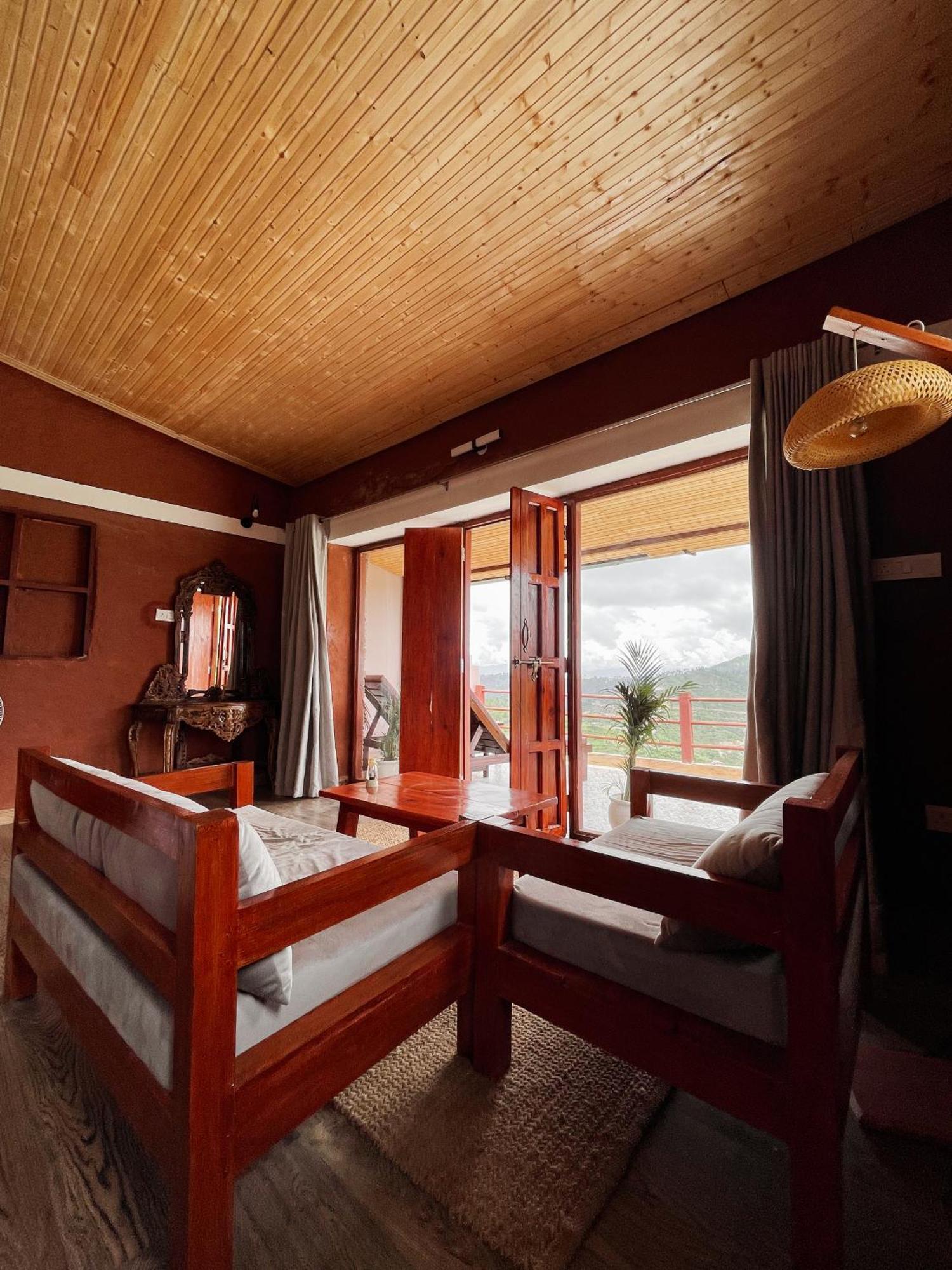 Bsr Farms Resort Pauri Extérieur photo