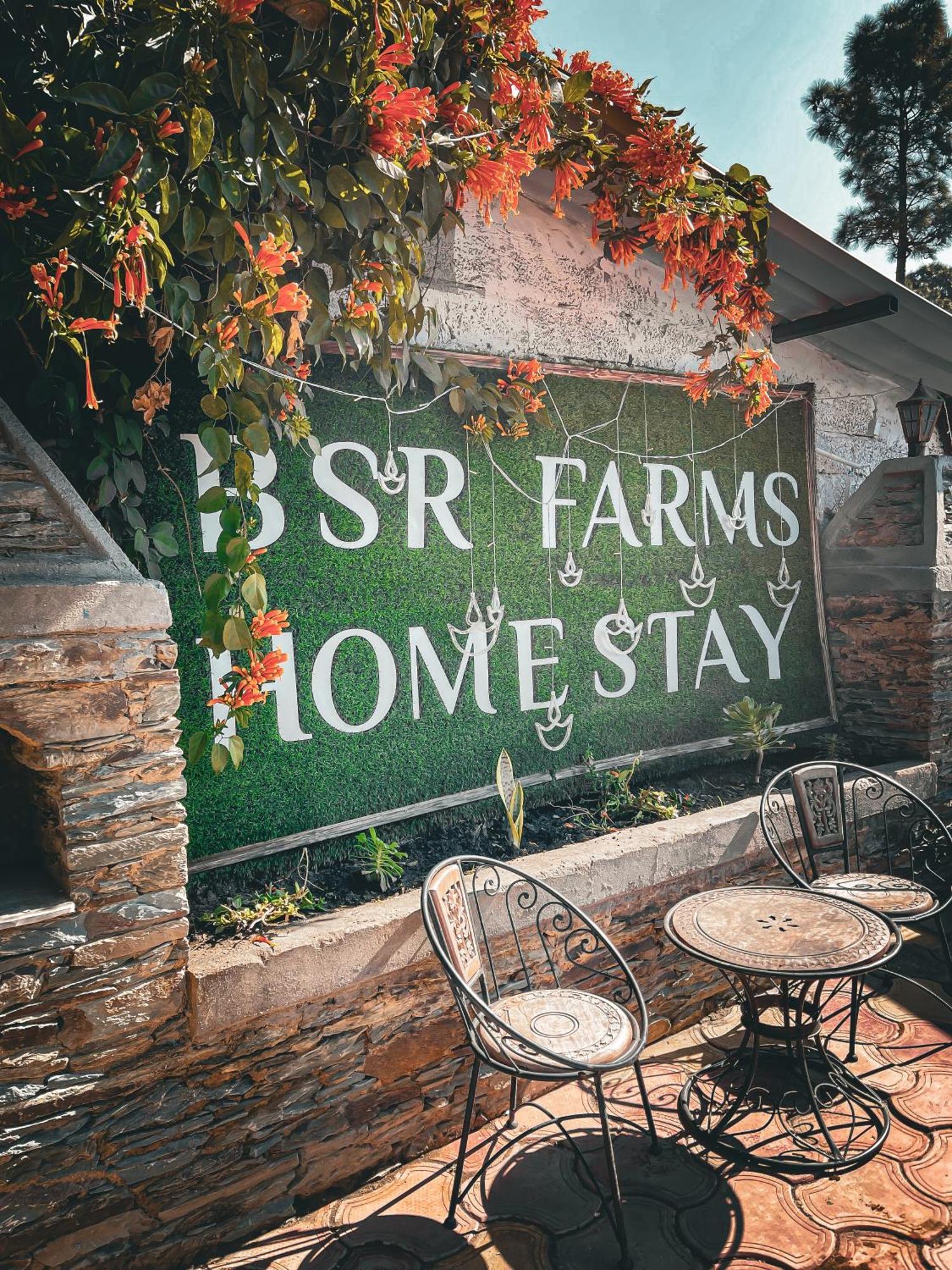 Bsr Farms Resort Pauri Extérieur photo
